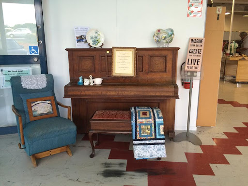 Waipuna Hospice Charity Shop - Te Puke