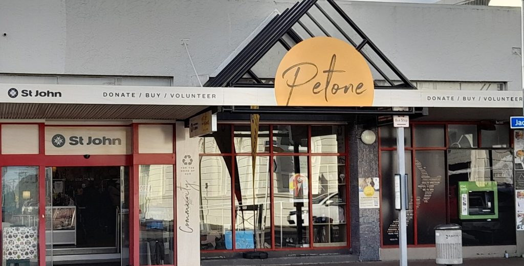 the best hospice shop in petone